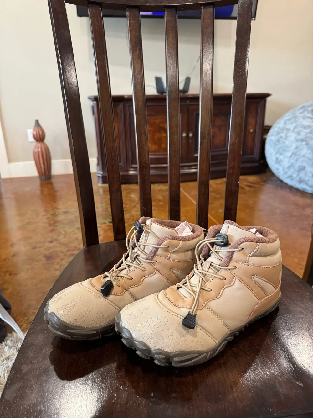 HF Tan Lightweight Mid-Top Outdoor Boots with Easy-Pull Lacing